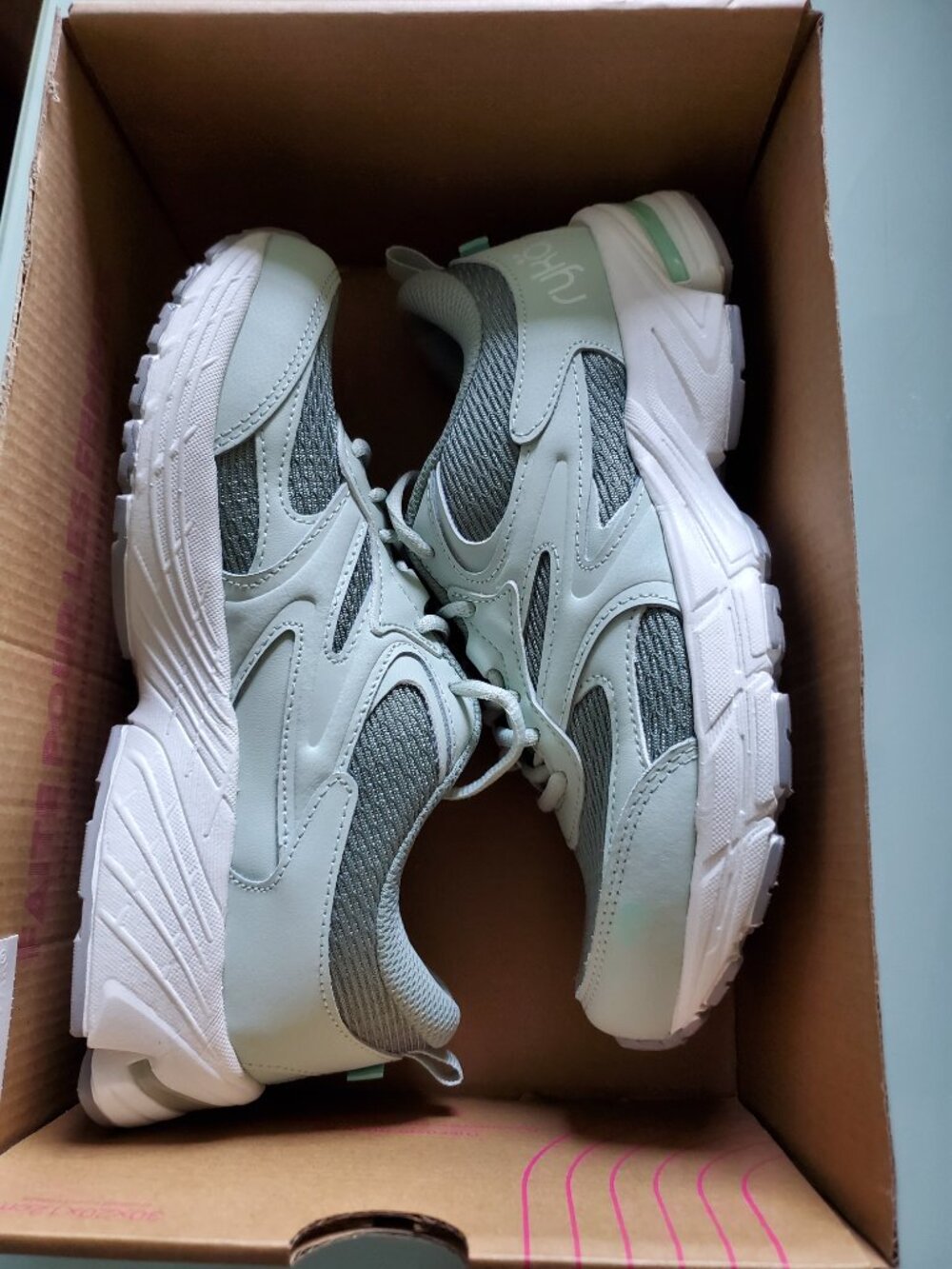 Walking Sneakers
